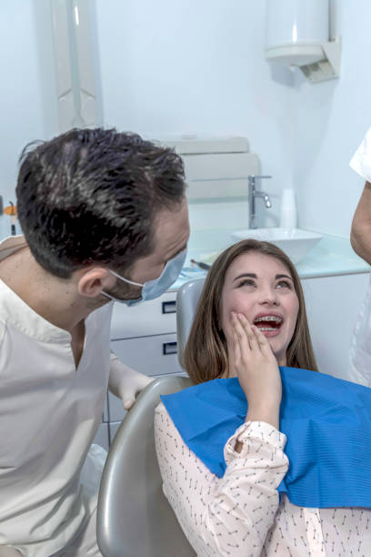 Best Emergency Cosmetic Dentistry (e.g., broken veneers) in Montezuma, IA