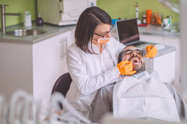 Best Emergency Treatment for Oral Infections in Montezuma, IA